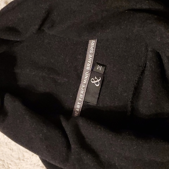 Ampersand sweater - Picture 8 of 8